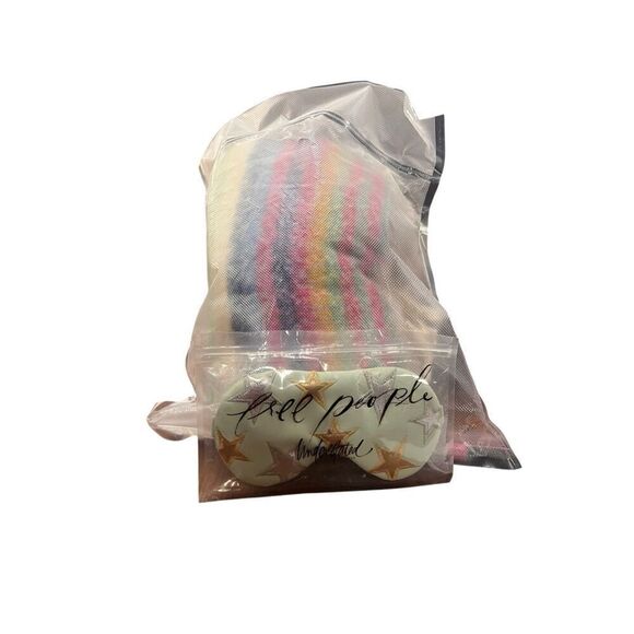 Free people 60x51 skye fringe striped blanket throw and sleep mask set - Picture 2 of 3